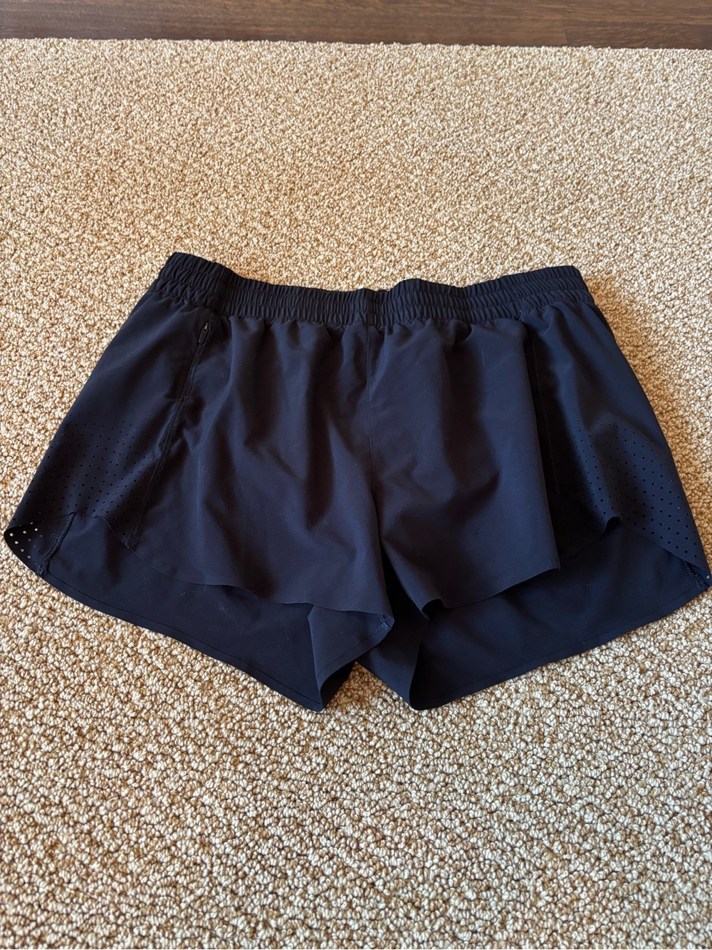 Athleta Hustle 3’’ Short